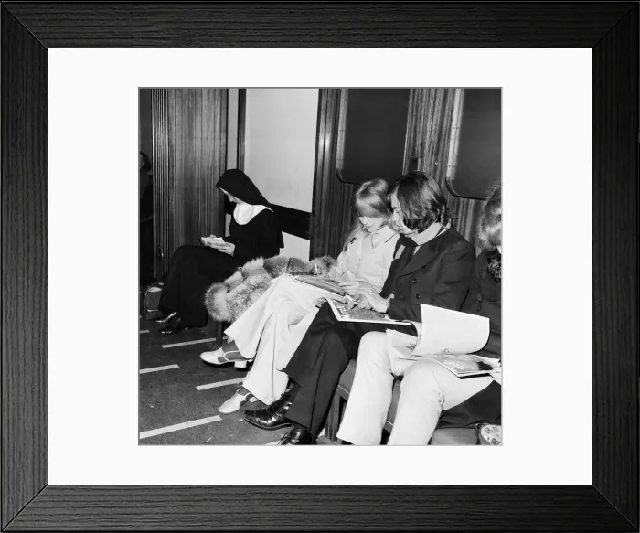 Framed Print : Rolling Stones pop group lead singer Mick Jagger, pictured at London Framed Print : Rolling Stones pop group lead singer Mick Jagger, pictured at London