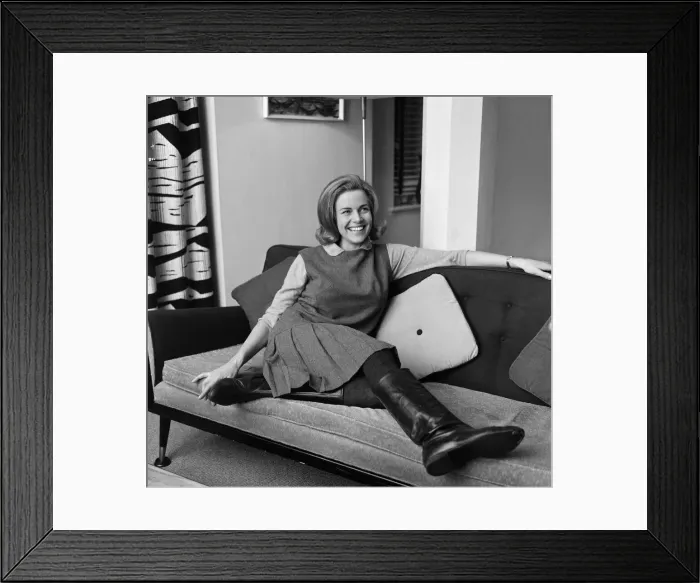 Framed Print : Actress Honor Blackman, feature for Donald Zec. 3rd February 1963 Framed Print : Actress Honor Blackman, feature for Donald Zec. 3rd February 1963
