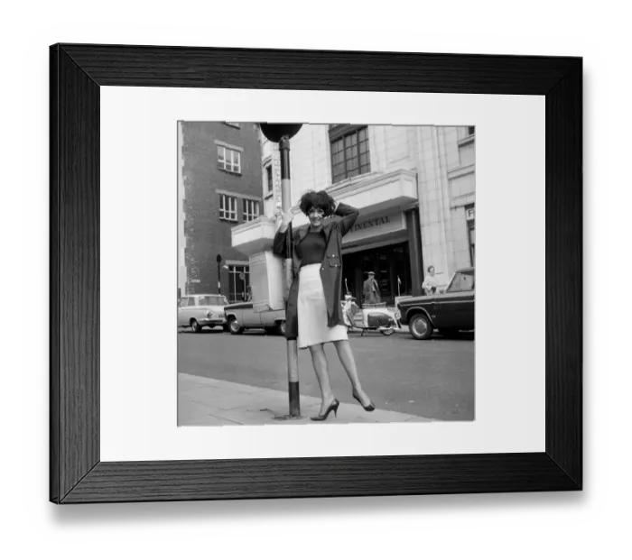 Framed Print : Amanda Barrie, Actress, pictured ahead of her performance in the comedy