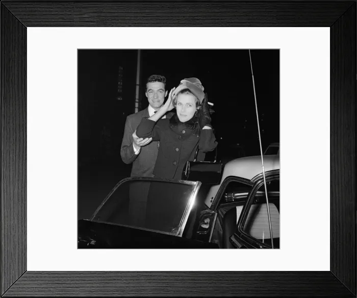 Framed Print : The wedding reception of of Honor Blackman and Maurice Kaufman held at a Chelsea club