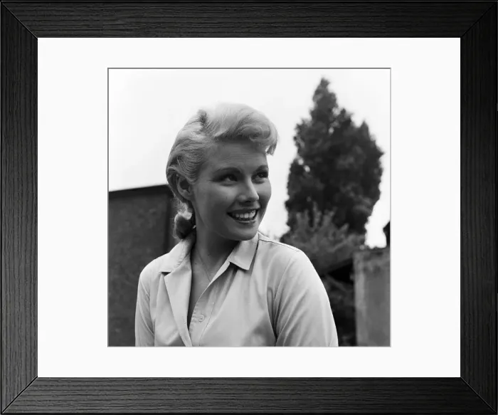 Framed Print : The stars of Our Man in Havana. Jo Morrow. 20th May 1959 Framed Print : The stars of Our Man in Havana. Jo Morrow. 20th May 1959