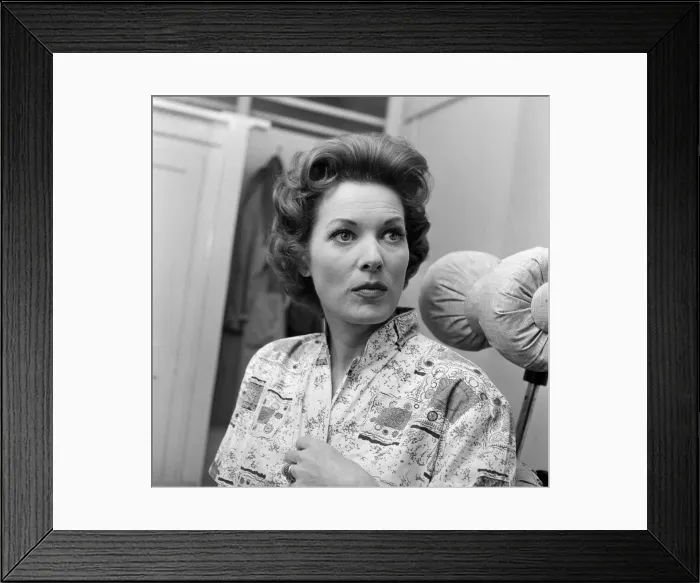 Framed Print : The stars of Our Man in Havana. Maureen O Hara. 20th May 1959