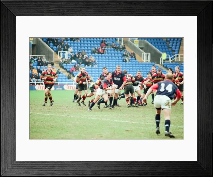 Framed Print : Richmond 40-22 London Scottish, English Rugby Union Premiership match at the Madejski Framed Print : Richmond 40-22 London Scottish, English Rugby Union Premiership match at the Madejski