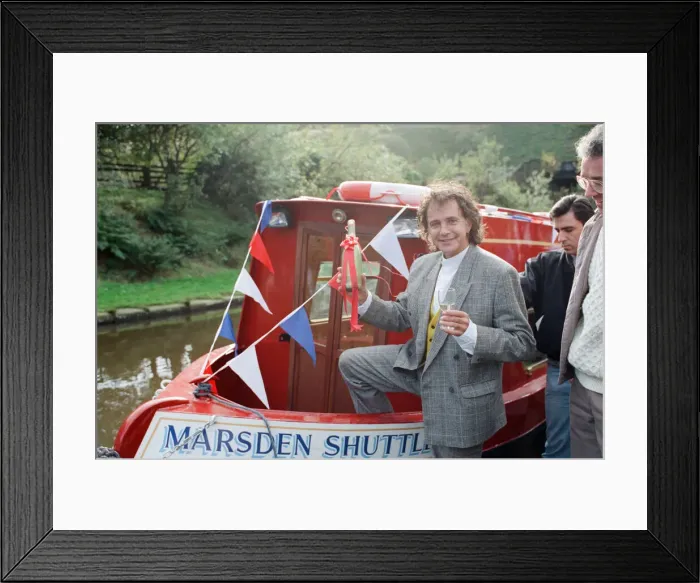 Framed Print : Essex joined the Yorkshire-Lancashire waterway at Marsden yesterday Framed Print : Essex joined the Yorkshire-Lancashire waterway at Marsden yesterday