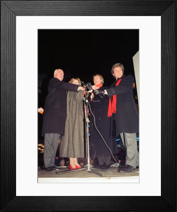 Framed Print : Liza Goddard, Lionel Blair. The Christmas lights at Broad Street Mall, Reading