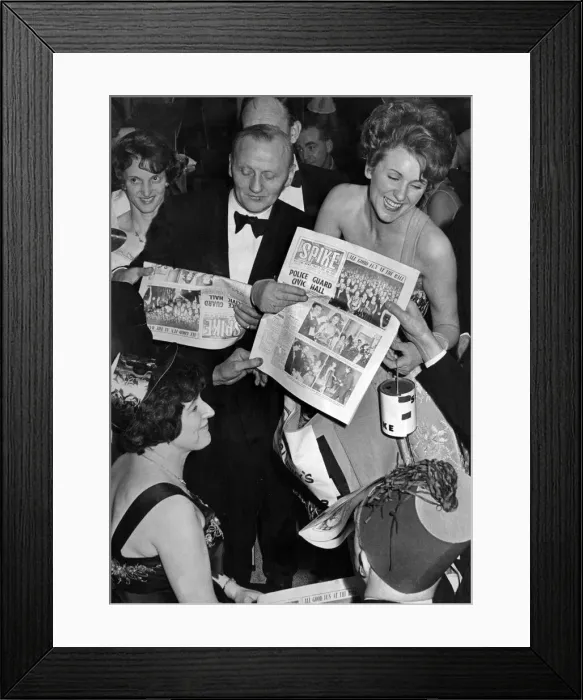 Framed Print : Birmingham Press Club, 30th November 1962. Dancers at Press Ball in Solihull Civic Centre