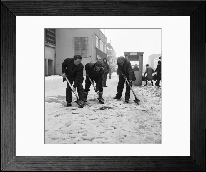 Framed Print : Icy pavements in Middlesbrough. 1971