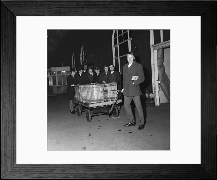 Framed Print : Middlesbrough footballers leave for Manchester. 1971 Framed Print : Middlesbrough footballers leave for Manchester. 1971