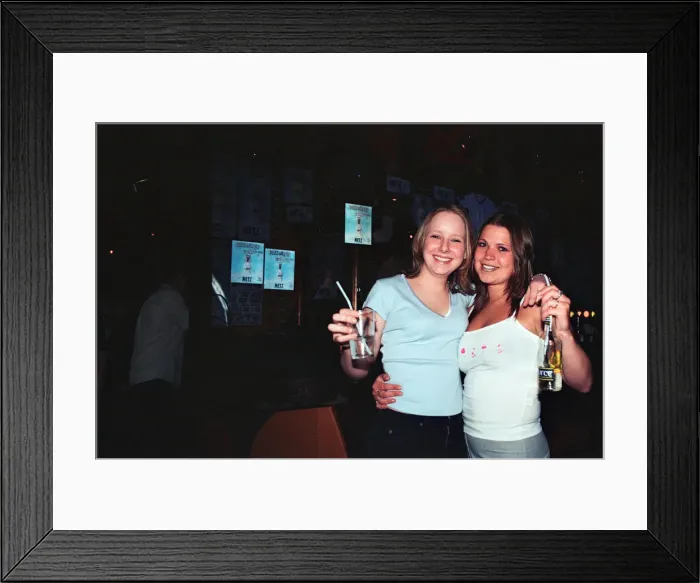 Framed Print : Scenes at Level One and RG1 nightclubs, Reading. 29th March 1999 Framed Print : Scenes at Level One and RG1 nightclubs, Reading. 29th March 1999