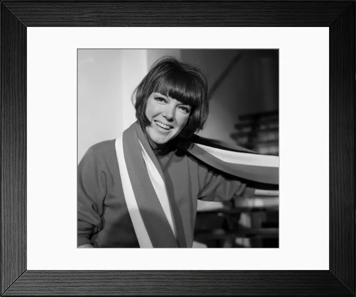 Framed Print : Mary Quant, fashion designer and expert, pictured in her Knightsbridge Shop Framed Print : Mary Quant, fashion designer and expert, pictured in her Knightsbridge Shop