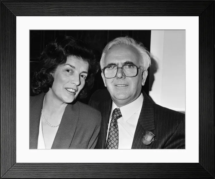 Framed Print : Bootle By-election 1990, Merseyside, 8th November 1990. Won by Labour Party, Joe Benton