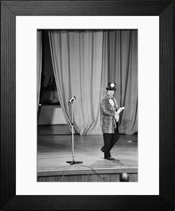 Framed Print : Bootle By-election 1990, Merseyside, 8th November 1990. Won by Labour Party, Joe Benton