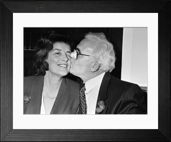 Framed Print : Bootle By-election 1990, Merseyside, 8th November 1990. Won by Labour Party, Joe Benton