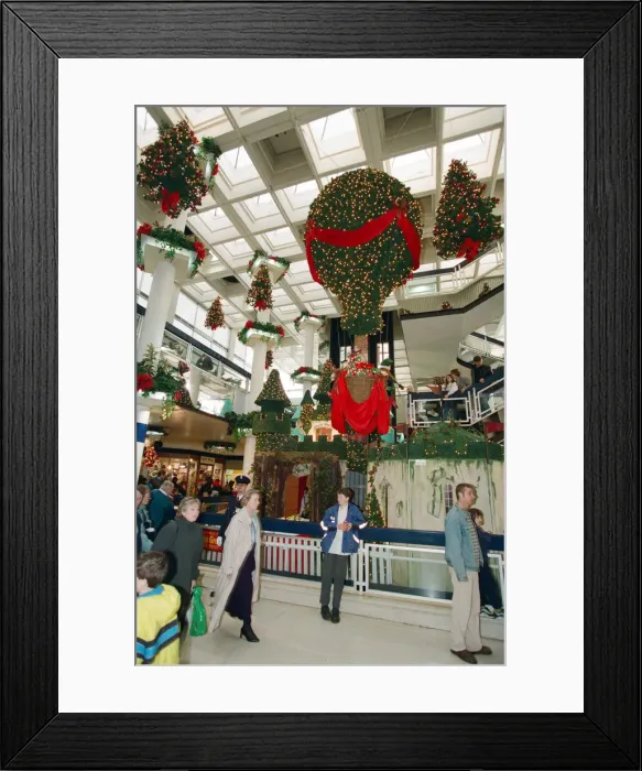 Framed Print : Christmas lights being switched on, Broad Street Mall, Reading. 14th November 1998 Framed Print : Christmas lights being switched on, Broad Street Mall, Reading. 14th November 1998