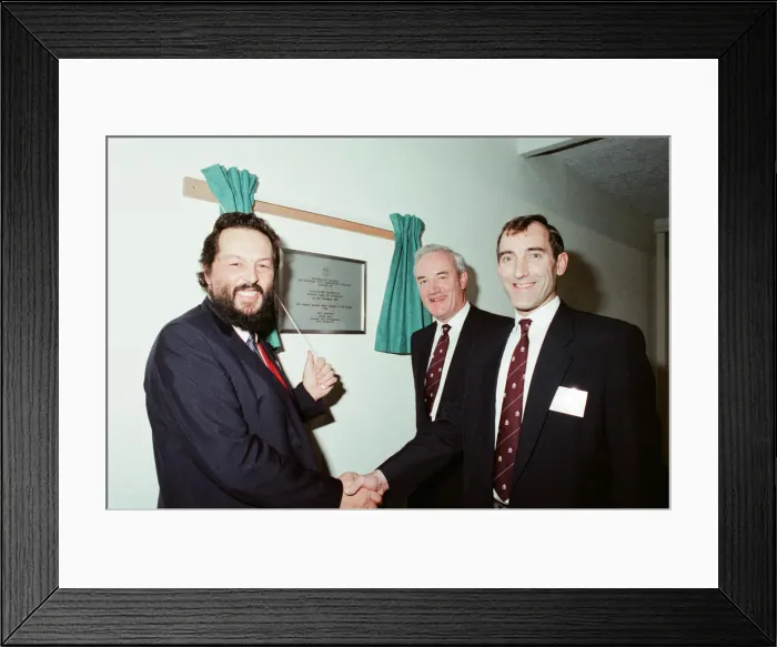 Framed Print : Macmillan Academy, Middlesbrough, North Yorkshire, England, 15th November 1989 Framed Print : Macmillan Academy, Middlesbrough, North Yorkshire, England, 15th November 1989