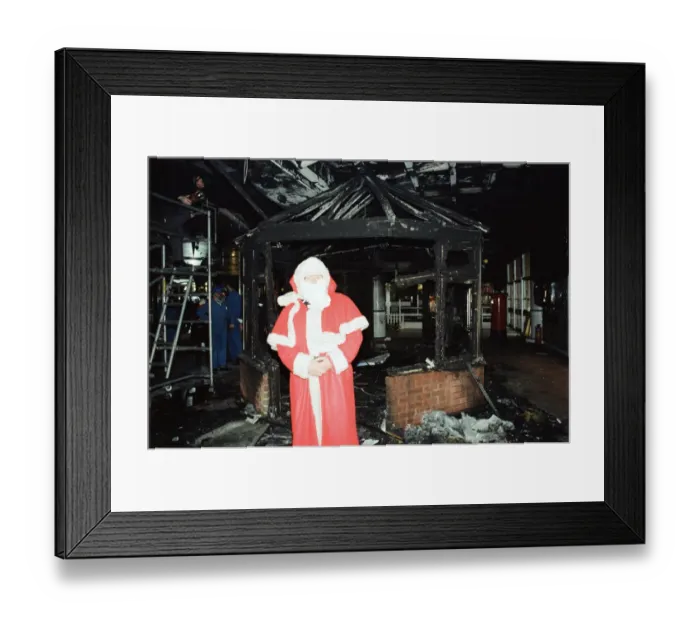 Framed Print : Santas Grotto at Broad Street Mall burns down. 19th December 1990 Framed Print : Santas Grotto at Broad Street Mall burns down. 19th December 1990