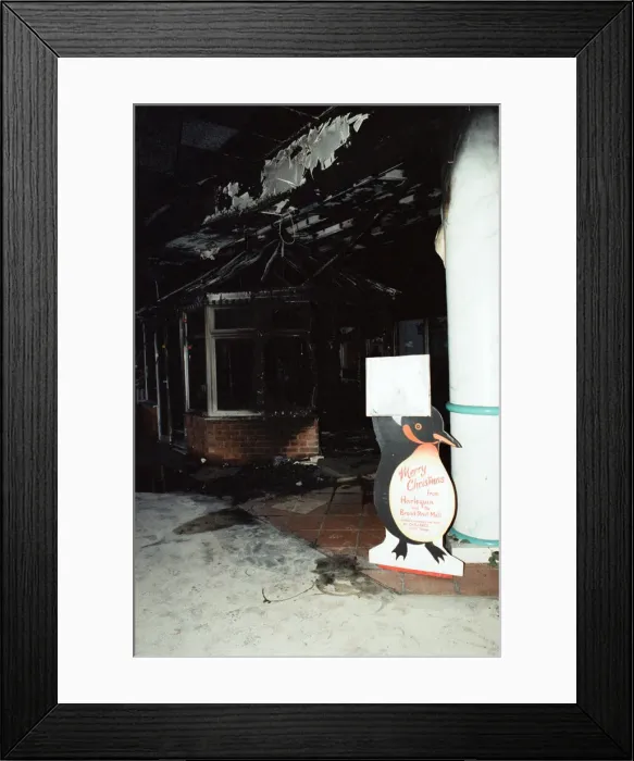 Framed Print : Santas Grotto at Broad Street Mall burns down. 19th December 1990 Framed Print : Santas Grotto at Broad Street Mall burns down. 19th December 1990