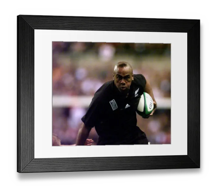 Framed Print : England 16-30 New Zealand, Rugby Union World Cup Group B Pool match at Twickenham