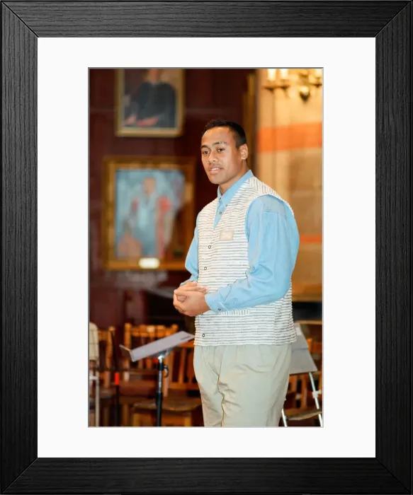 Framed Print : New Zealand rugby player Jonah Lomu visiting Rugby. 24th November 1995 Framed Print : New Zealand rugby player Jonah Lomu visiting Rugby. 24th November 1995
