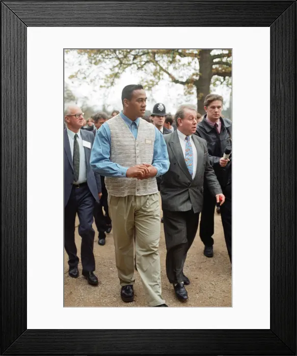 Framed Print : New Zealand rugby player Jonah Lomu visiting Rugby. 24th November 1995 Framed Print : New Zealand rugby player Jonah Lomu visiting Rugby. 24th November 1995