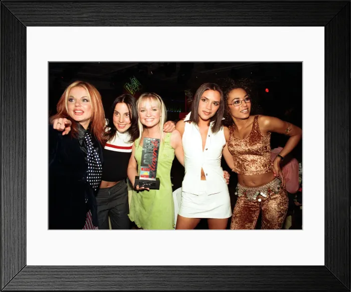 Framed Print : The Spice Girls at The Capital Awards in London. Left to right Ginger