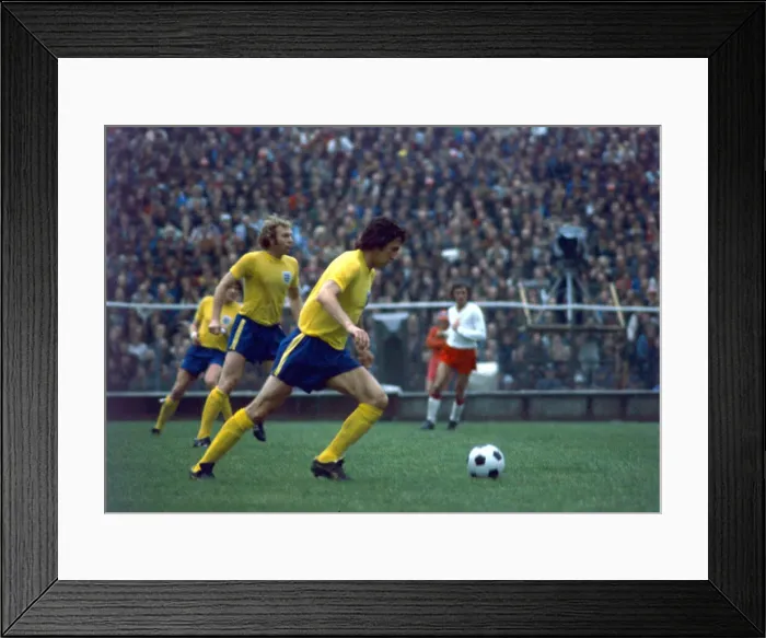 Framed Print : International Football World cup Qualifer Poland v England 0 in Chorzow June 1973 Framed Print : International Football World cup Qualifer Poland v England 0 in Chorzow June 1973