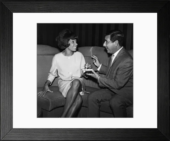 Framed Print : Shirley Bassey opens a new season tomorrow at the Talk of the Town