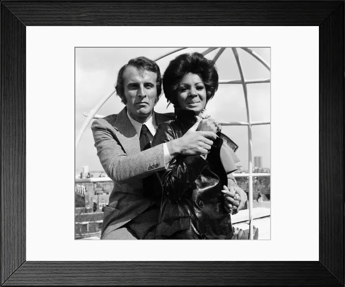 Framed Print : Shirley Bassey is back in London after an absence of two years Framed Print : Shirley Bassey is back in London after an absence of two years