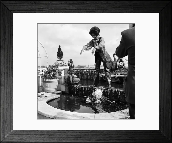 Framed Print : Shirley Bassey is back in London after an absence of two years Framed Print : Shirley Bassey is back in London after an absence of two years