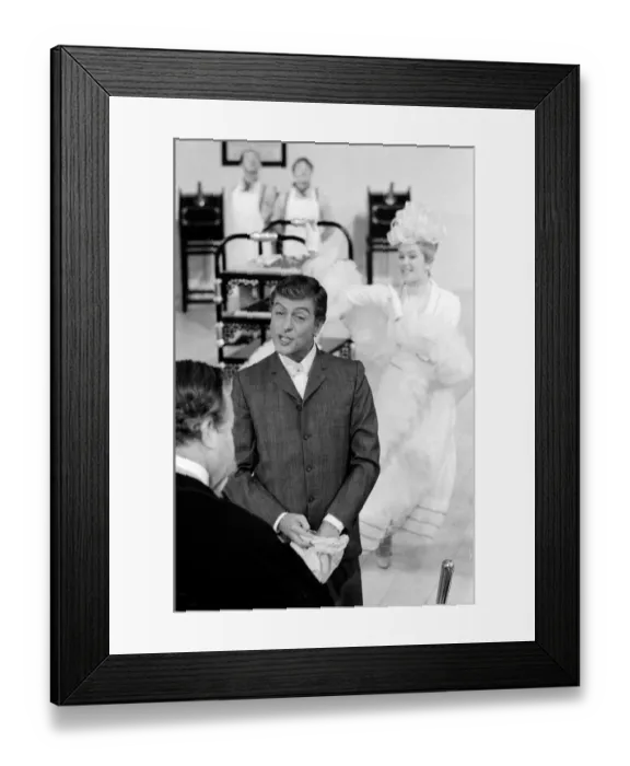 Framed Print : Dick Van Dyke, Sally Ann Howes and James Robertson Justice