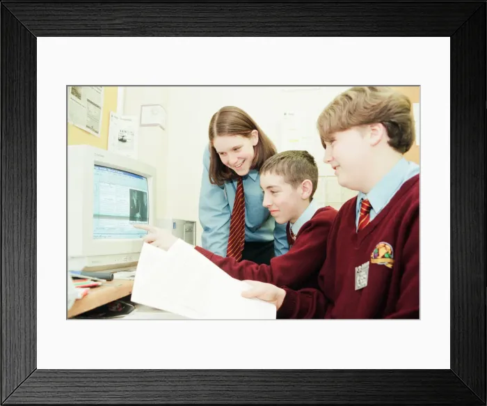 Framed Print : Newlands School, Middlesbrough, 12th March 1998. Pupils are producing their own newspaper Framed Print : Newlands School, Middlesbrough, 12th March 1998. Pupils are producing their own newspaper