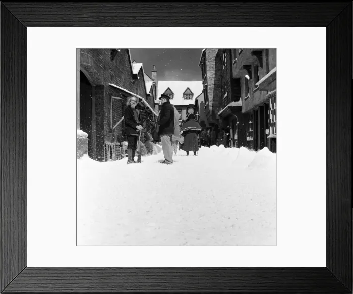Framed Print : Filming of Oliver! at Shepperton studios. The scene which should have been shot in mid Framed Print : Filming of Oliver! at Shepperton studios. The scene which should have been shot in mid