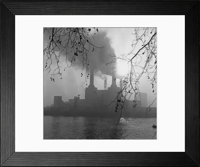 Framed Print : Battersea Power Station seen here on a murky foggy winters morning. London