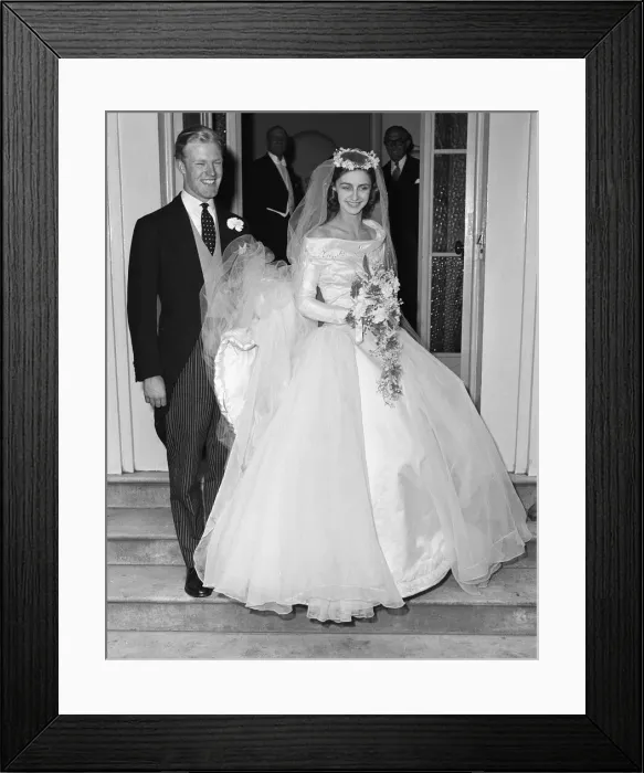 Framed Print : The wedding of nineteen year old Miss Jane Sheffield to Mr Jocelyn Stevens at Holy Framed Print : The wedding of nineteen year old Miss Jane Sheffield to Mr Jocelyn Stevens at Holy