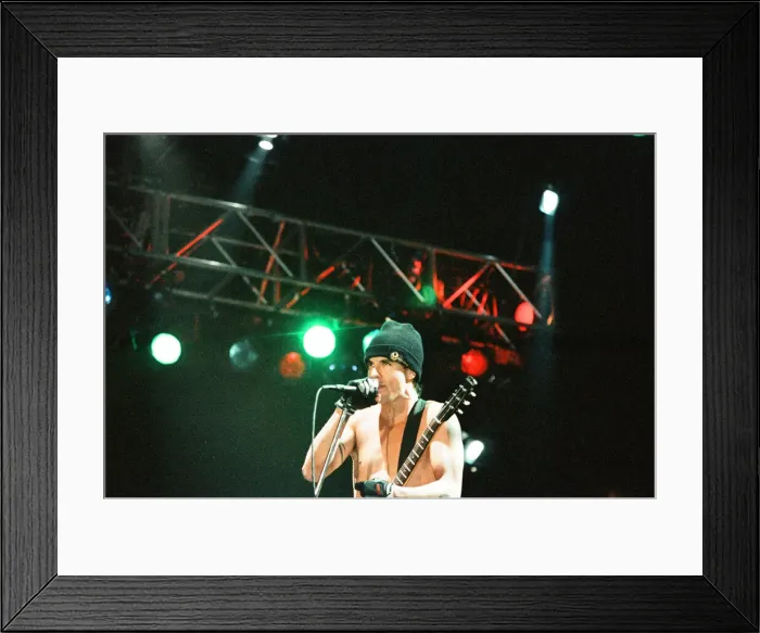 Framed Print : Red Hot Chili Peppers headline Reading Festival. Anthony Kiedis. 29th August 1994