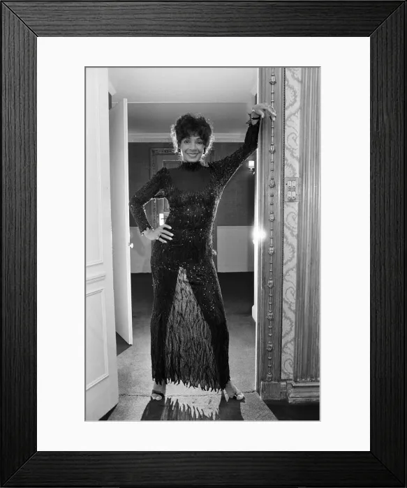 Framed Print : Singer Shirley Bassey at The Dorchester Hotel in London. 1982 Framed Print : Singer Shirley Bassey at The Dorchester Hotel in London. 1982