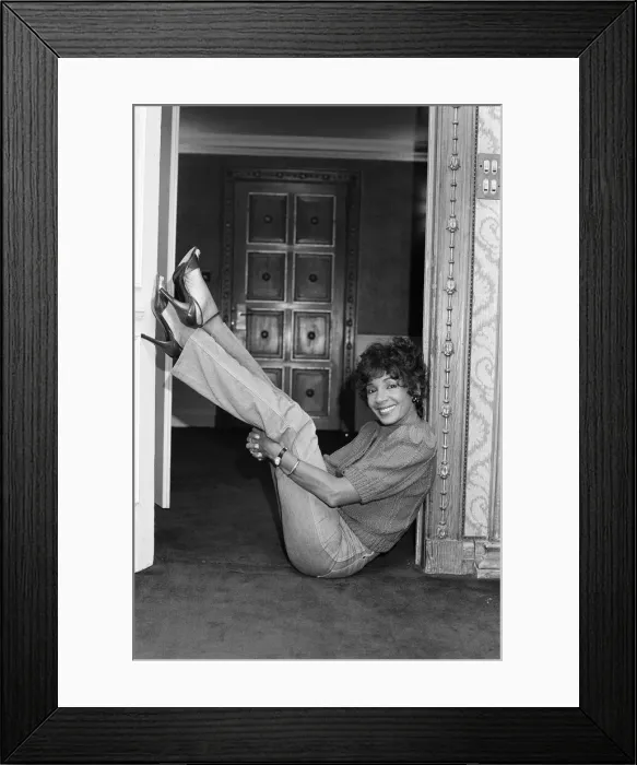 Framed Print : Singer Shirley Bassey at The Dorchester Hotel in London. 1982 Framed Print : Singer Shirley Bassey at The Dorchester Hotel in London. 1982