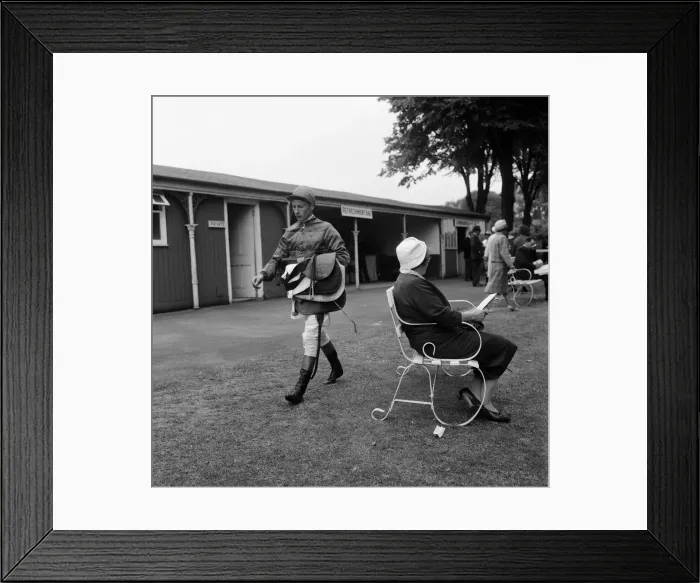 Framed Print : Racing at Windsor race course. Lester Piggott rides again after a two month suspension