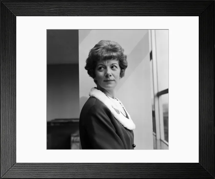 Framed Print : Jean Alexander, who plays the part of Hilda Ogden in Coronation Street. 17th August 1965 Framed Print : Jean Alexander, who plays the part of Hilda Ogden in Coronation Street. 17th August 1965