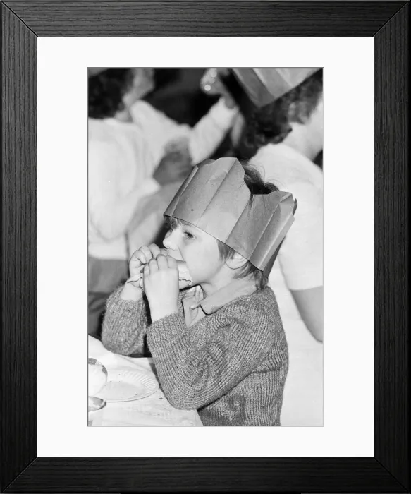 Framed Print : Mayors Christmas Party for Children at St Marys Butts, Reading, 15th December 1985 Framed Print : Mayors Christmas Party for Children at St Marys Butts, Reading, 15th December 1985