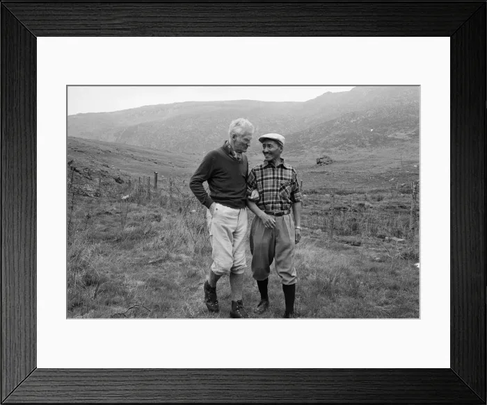 Framed Print : Picture shows Lord Hunt (left) and Sherpa Tensing Norgay (Sherpa Tenzing Norgay