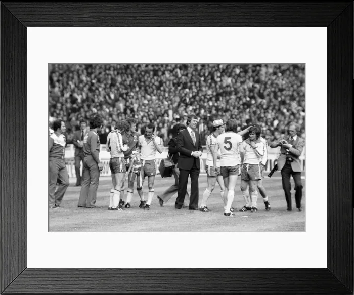 Framed Print : Southampton 1-0 Manchester United. FA Cup Final. Wembley Stadium Framed Print : Southampton 1-0 Manchester United. FA Cup Final. Wembley Stadium