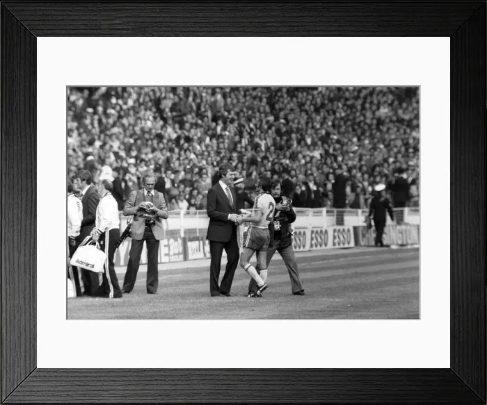 Framed Print : Southampton 1-0 Manchester United. FA Cup Final. Wembley Stadium Framed Print : Southampton 1-0 Manchester United. FA Cup Final. Wembley Stadium