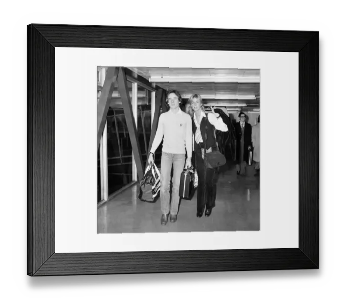 Framed Print : Barry Sheene, British World Champion Grand Prix motorcycle road racer Framed Print : Barry Sheene, British World Champion Grand Prix motorcycle road racer
