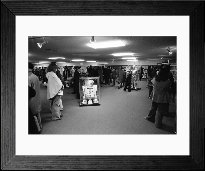 Framed Print : Star Wars Exhibition on display at the Science Museum, London, 30th December 1977