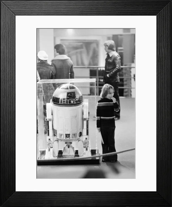 Framed Print : Star Wars Exhibition on display at the Science Museum, London, 30th December 1977. R2-D2