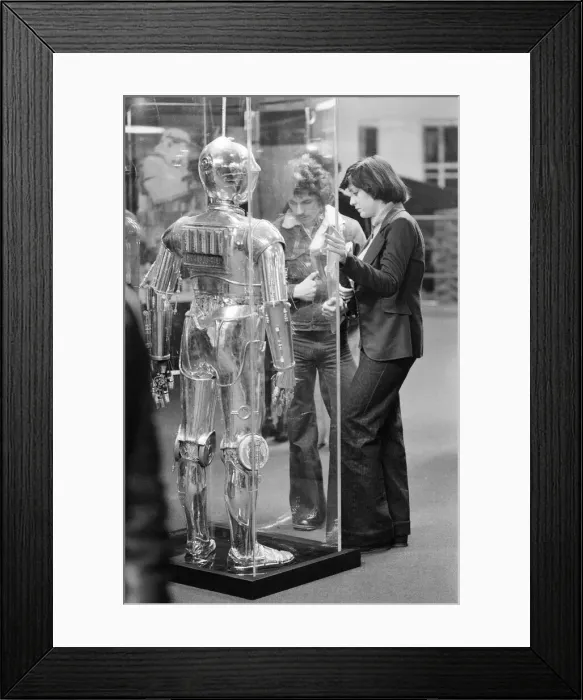 Framed Print : Star Wars Exhibition on display at the Science Museum, London, 30th December 1977