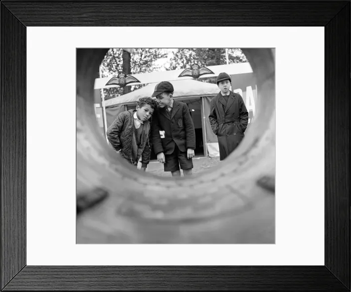 Framed Print : Three Boys (unidentified) enjoy the RAF Display at Caversham Bridge, near Reading Framed Print : Three Boys (unidentified) enjoy the RAF Display at Caversham Bridge, near Reading
