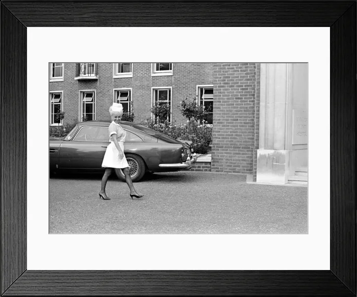 Framed Print : Barbara Windsor on the film set of Carry On Doctor. This scene was filmed Framed Print : Barbara Windsor on the film set of Carry On Doctor. This scene was filmed