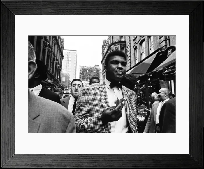 Framed Print : Cassius Clay (Muhammad Ali) and entourage in London Framed Print : Cassius Clay (Muhammad Ali) and entourage in London